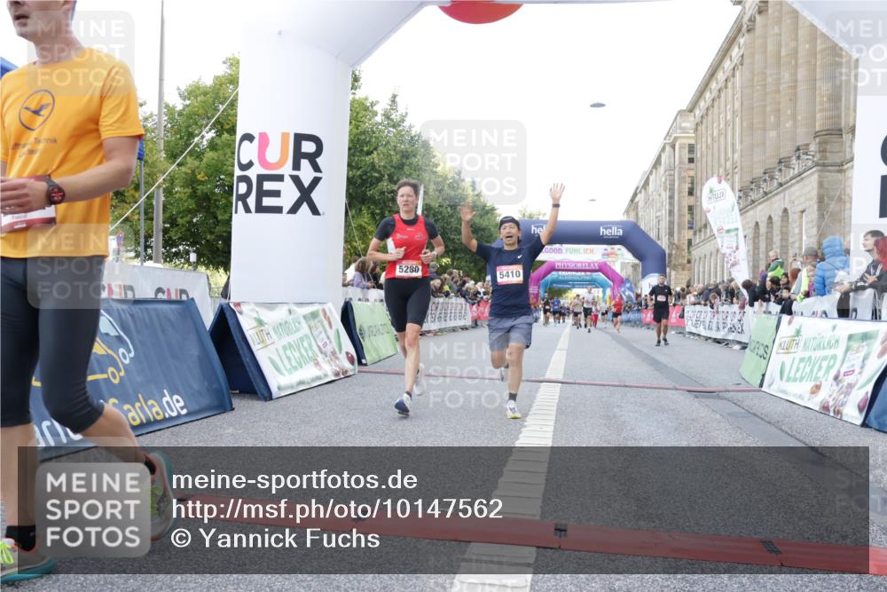06.09.2026 - CURREX Alsterlauf Yannick Fuchs http://msf.ph/oto/10147562 06.09.2026 09:48:51 Ziel 2632, 3008, 3074, 5204, 5280, 5410, 5929, 6061, 6317 meine-sportfotos.de