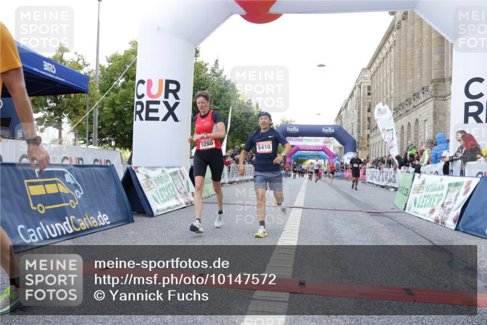 06.09.2026 - CURREX Alsterlauf Yannick Fuchs http://msf.ph/oto/10147572 06.09.2026 09:48:52 Ziel 2632, 3008, 3074, 5204, 5280, 5410, 5929, 6061, 6317 meine-sportfotos.de