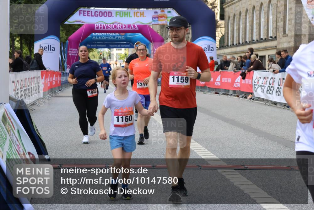 06.09.2026 - CURREX Alsterlauf Strokosch-Dieckow http://msf.ph/oto/10147580 06.09.2026 11:57:52 Ziel 1036, 1075, 1084, 1139, 1159, 1160, 1241, 1246, 8090 meine-sportfotos.de