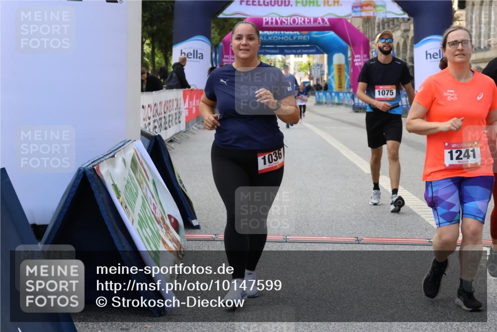 06.09.2026 - CURREX Alsterlauf Strokosch-Dieckow http://msf.ph/oto/10147599 06.09.2026 11:57:55 Ziel 1036, 1075, 1084, 1139, 1159, 1160, 1241, 1246, 8090 meine-sportfotos.de