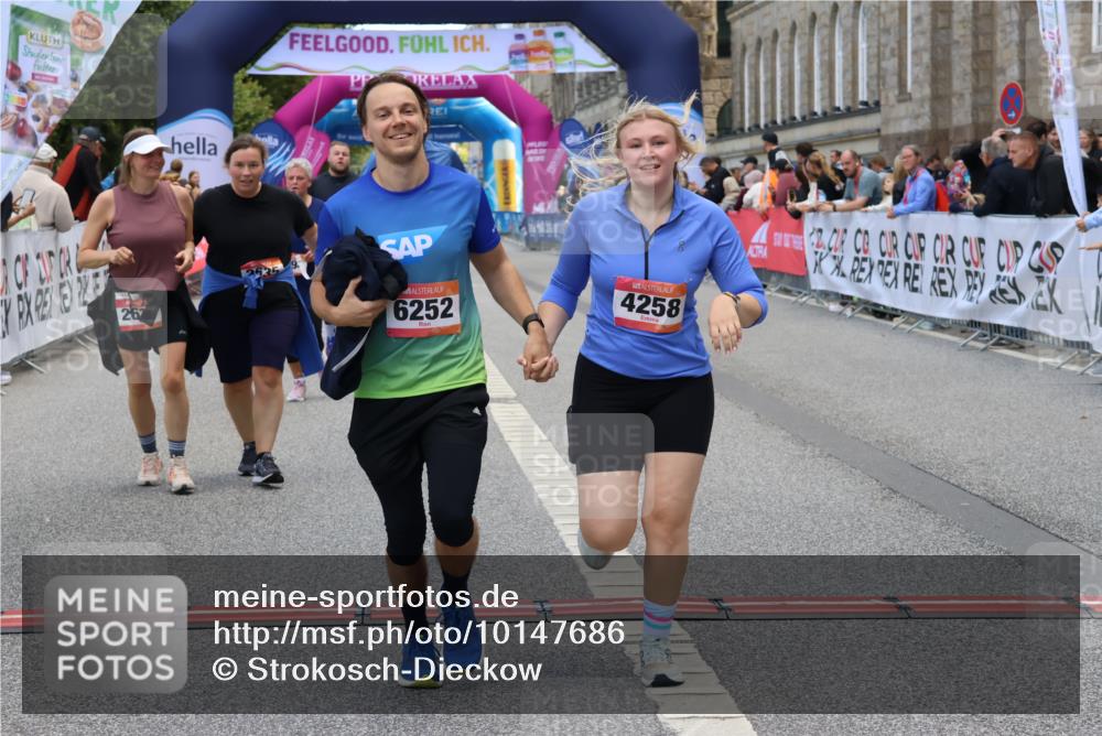 06.09.2026 - CURREX Alsterlauf Strokosch-Dieckow http://msf.ph/oto/10147686 06.09.2026 10:25:49 Ziel 2075, 2635, 2636, 3297, 3774, 4258, 4794, 5409, 6202, 6252, 6325 meine-sportfotos.de