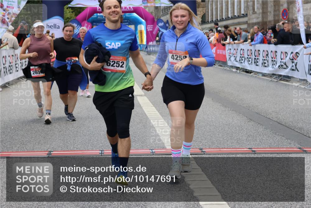 06.09.2026 - CURREX Alsterlauf Strokosch-Dieckow http://msf.ph/oto/10147691 06.09.2026 10:25:49 Ziel 2075, 2635, 2636, 3297, 3774, 4258, 4794, 5409, 6202, 6252, 6325 meine-sportfotos.de