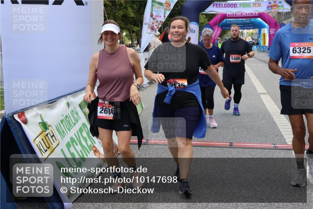 06.09.2026 - CURREX Alsterlauf Strokosch-Dieckow http://msf.ph/oto/10147698 06.09.2026 10:25:52 Ziel 2075, 2635, 2636, 3297, 3774, 4258, 4794, 5409, 6202, 6252, 6325 meine-sportfotos.de