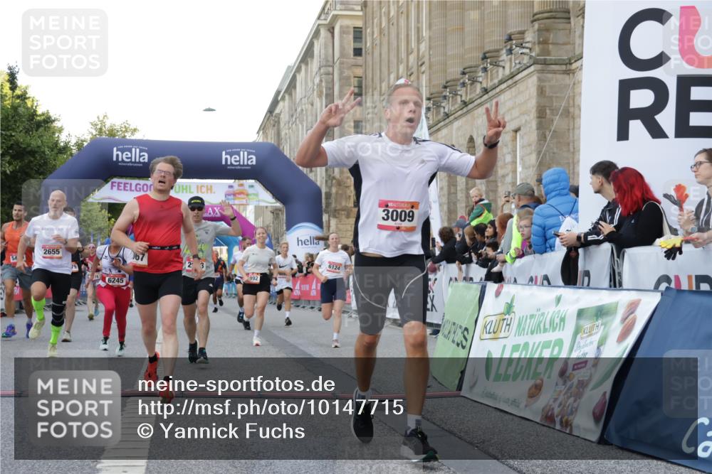 06.09.2026 - CURREX Alsterlauf Yannick Fuchs http://msf.ph/oto/10147715 06.09.2026 09:48:58 Ziel 2067, 2655, 2693, 3009, 3074, 4579, 4785, 5034, 5280, 5400, 5410, 5929, 5992, 6041, 6124, 6236, 6245 meine-sportfotos.de
