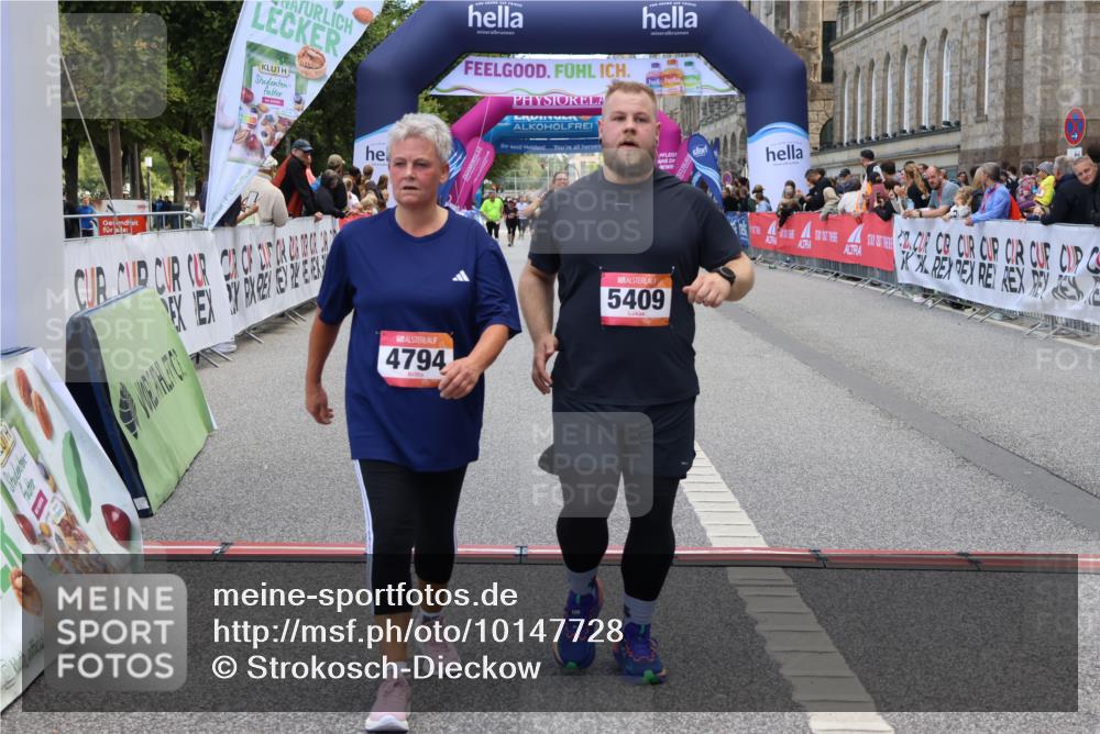 06.09.2026 - CURREX Alsterlauf Strokosch-Dieckow http://msf.ph/oto/10147728 06.09.2026 10:25:54 Ziel 2635, 2636, 3297, 4258, 4794, 5083, 5409, 6252, 6325 meine-sportfotos.de