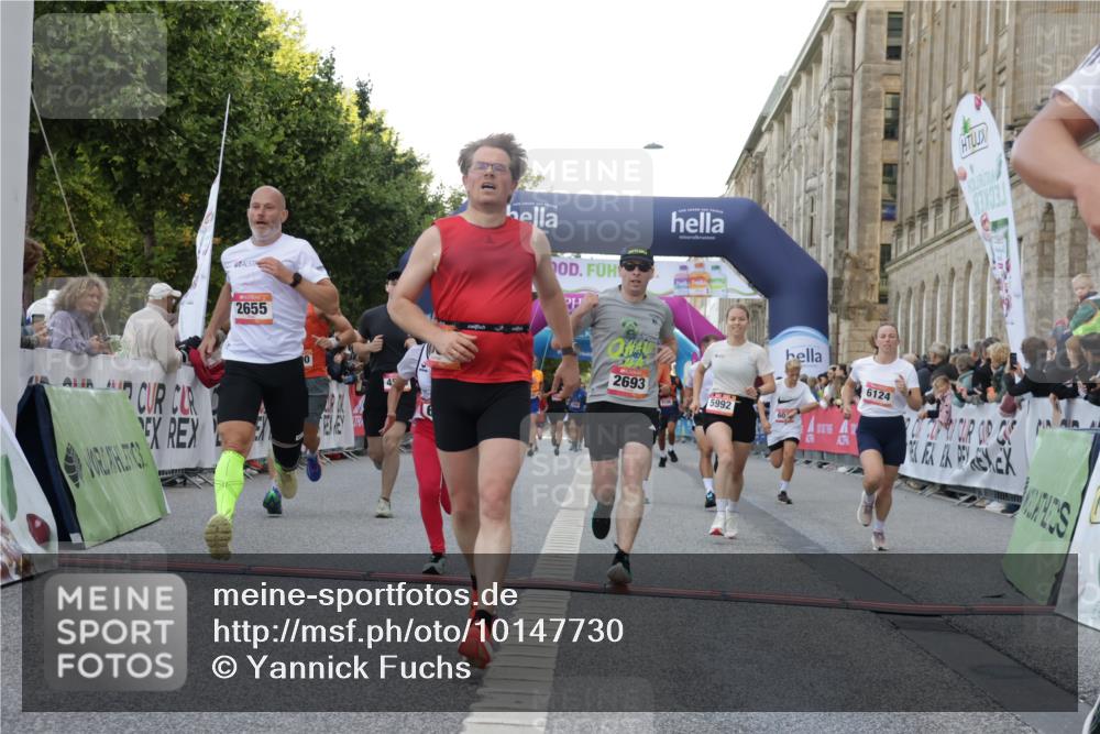 06.09.2026 - CURREX Alsterlauf Yannick Fuchs http://msf.ph/oto/10147730 06.09.2026 09:48:59 Ziel 2067, 2655, 2693, 3009, 3074, 3533, 4579, 4785, 5034, 5378, 5400, 5929, 5992, 6041, 6124, 6236, 6245 meine-sportfotos.de