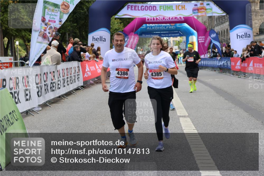 06.09.2026 - CURREX Alsterlauf Strokosch-Dieckow http://msf.ph/oto/10147813 06.09.2026 10:26:23 Ziel 4168, 4385, 4386, 5944 meine-sportfotos.de