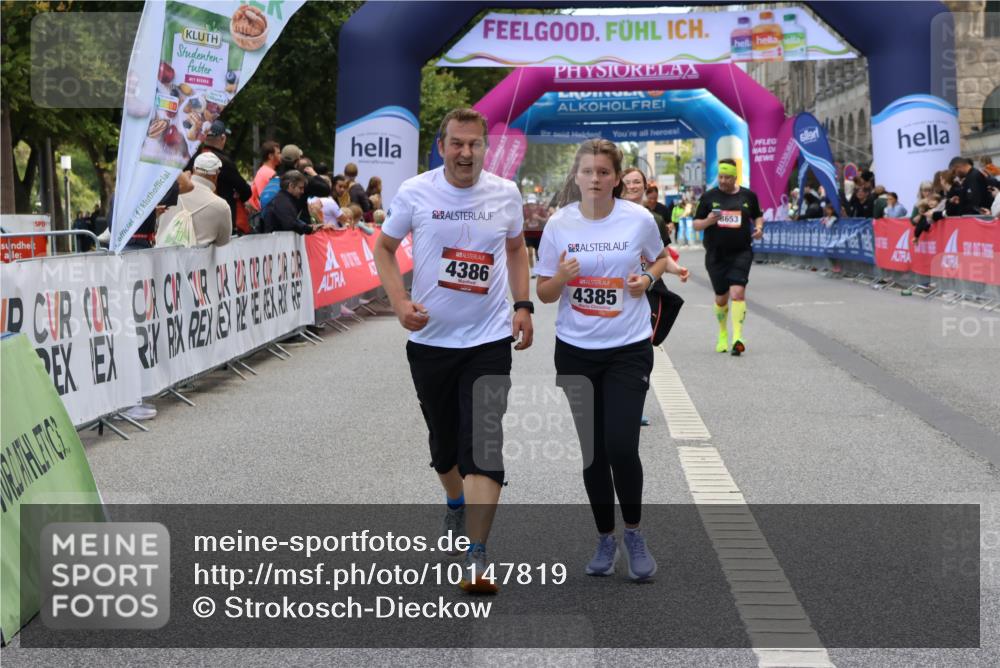06.09.2026 - CURREX Alsterlauf Strokosch-Dieckow http://msf.ph/oto/10147819 06.09.2026 10:26:23 Ziel 4168, 4385, 4386, 5944 meine-sportfotos.de