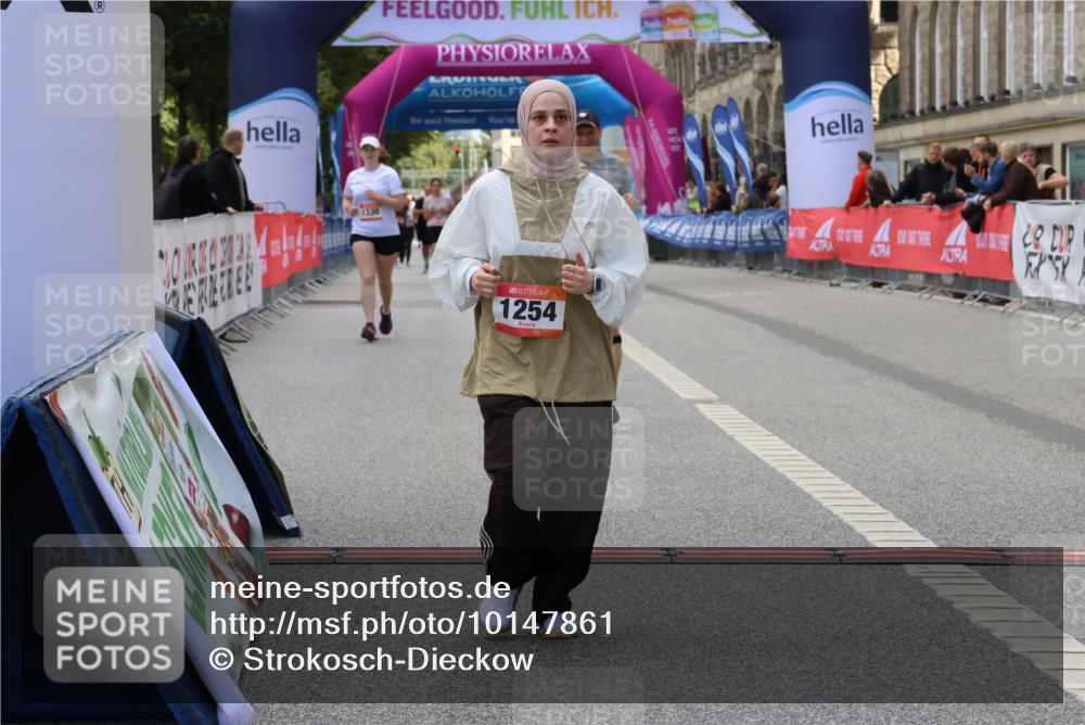 06.09.2026 - CURREX Alsterlauf Strokosch-Dieckow http://msf.ph/oto/10147861 06.09.2026 11:59:13 Ziel 1081, 1254, 1304 meine-sportfotos.de
