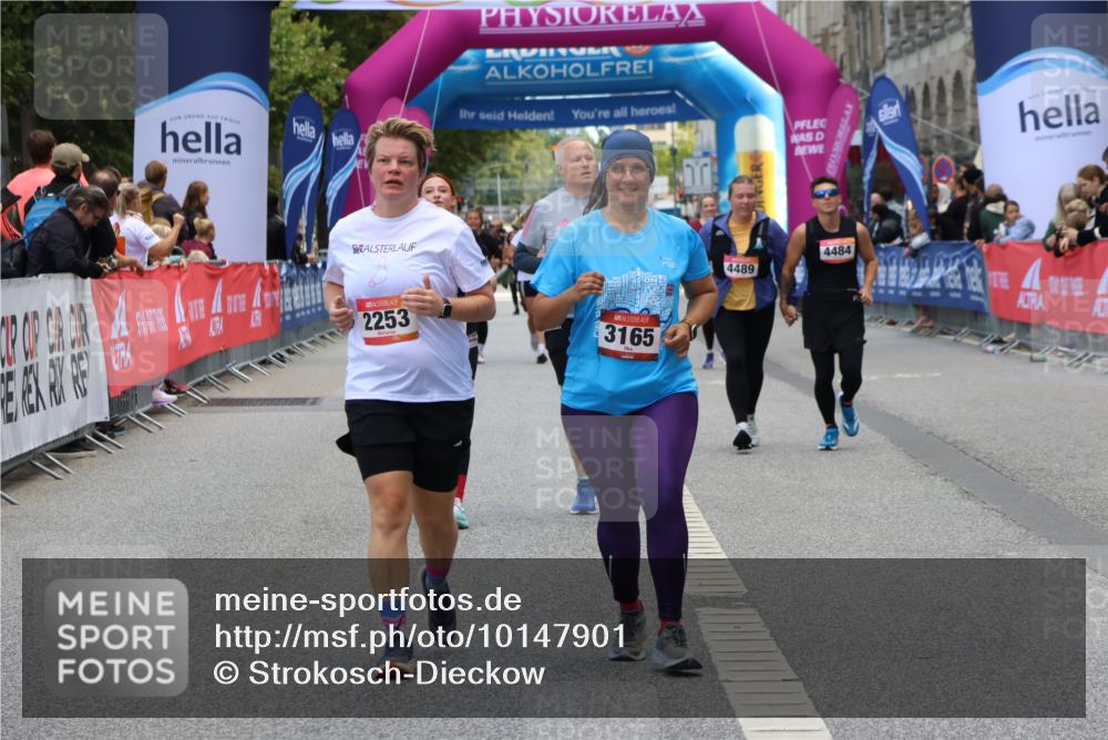 06.09.2026 - CURREX Alsterlauf Strokosch-Dieckow http://msf.ph/oto/10147901 06.09.2026 10:26:51 Ziel 2253, 2790, 2791, 3013, 3165 meine-sportfotos.de