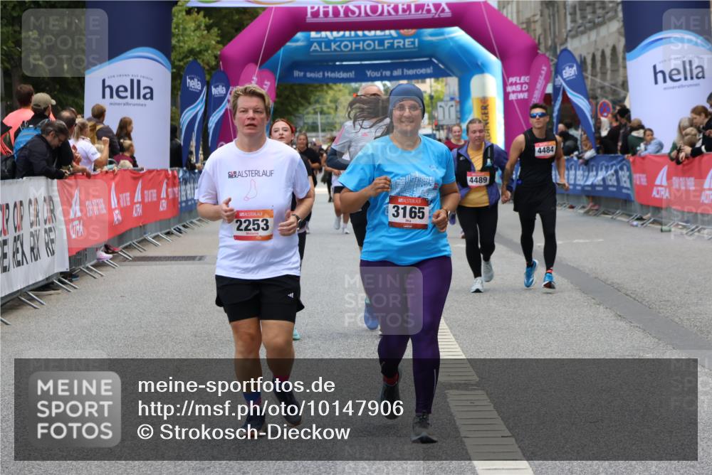 06.09.2026 - CURREX Alsterlauf Strokosch-Dieckow http://msf.ph/oto/10147906 06.09.2026 10:26:52 Ziel 2253, 2790, 2791, 3013, 3165 meine-sportfotos.de