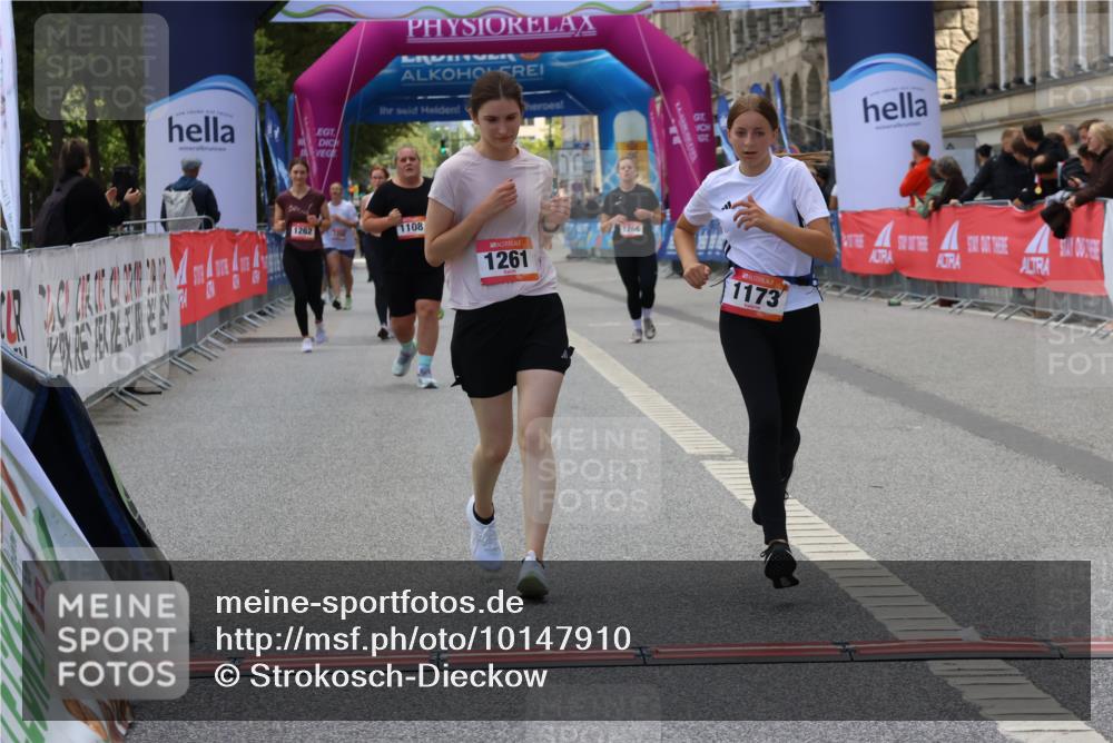 06.09.2026 - CURREX Alsterlauf Strokosch-Dieckow http://msf.ph/oto/10147910 06.09.2026 11:59:28 Ziel 1018, 1038, 1068, 1069, 1173, 1261, 1291 meine-sportfotos.de
