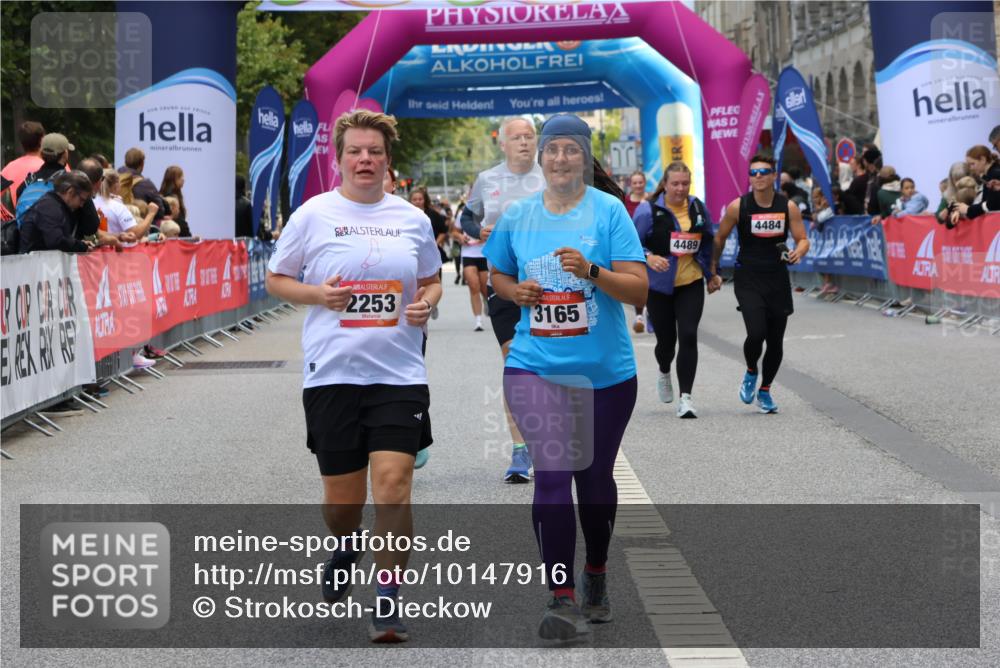06.09.2026 - CURREX Alsterlauf Strokosch-Dieckow http://msf.ph/oto/10147916 06.09.2026 10:26:52 Ziel 2253, 2790, 2791, 3013, 3165 meine-sportfotos.de