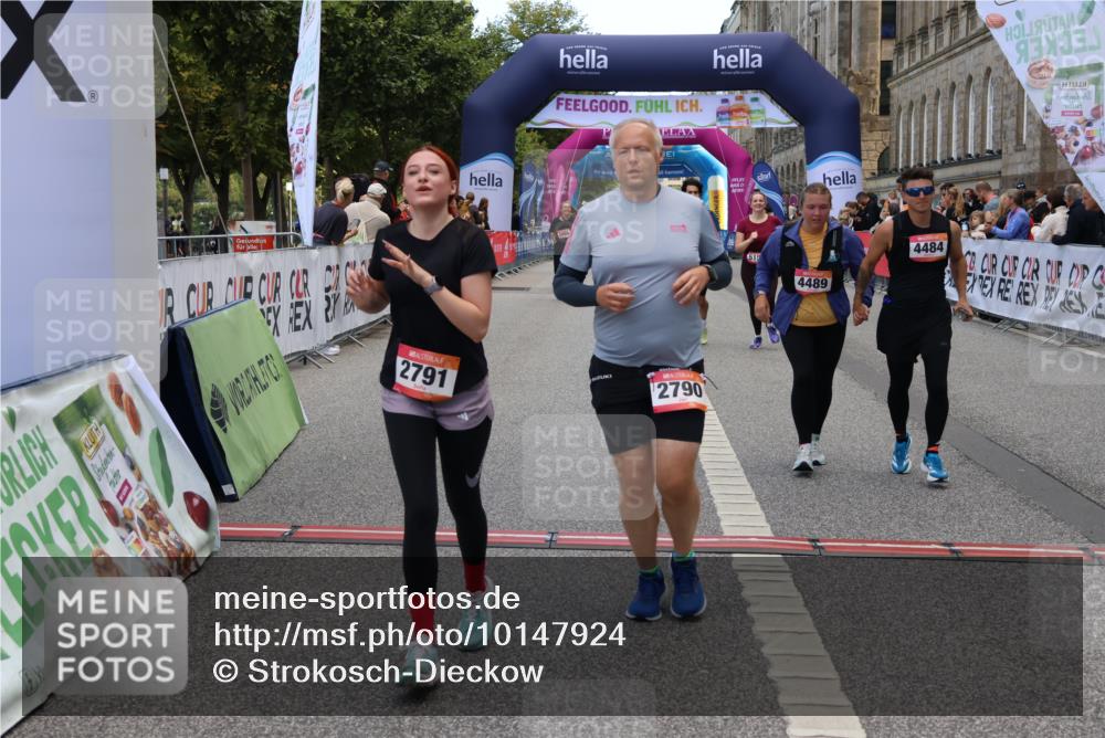 06.09.2026 - CURREX Alsterlauf Strokosch-Dieckow http://msf.ph/oto/10147924 06.09.2026 10:26:57 Ziel 2253, 2790, 2791, 3165, 4484, 4489, 5155, 5156 meine-sportfotos.de