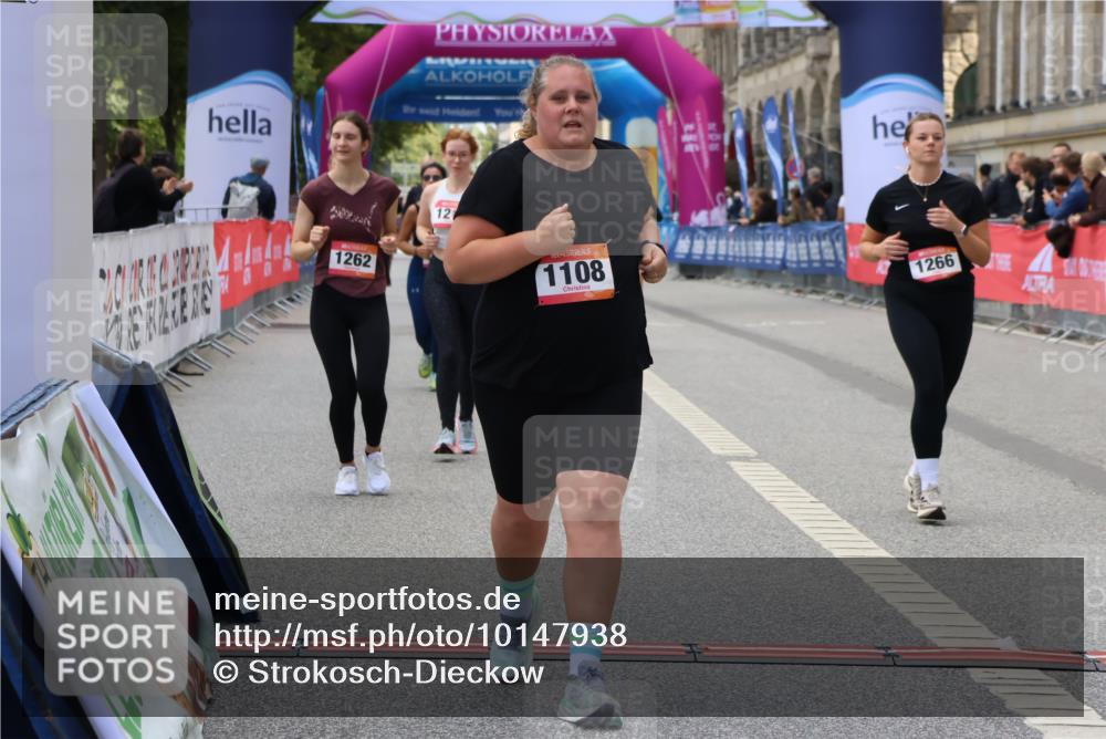 06.09.2026 - CURREX Alsterlauf Strokosch-Dieckow http://msf.ph/oto/10147938 06.09.2026 11:59:36 Ziel 1018, 1108, 1173, 1215, 1261, 1262, 1266 meine-sportfotos.de