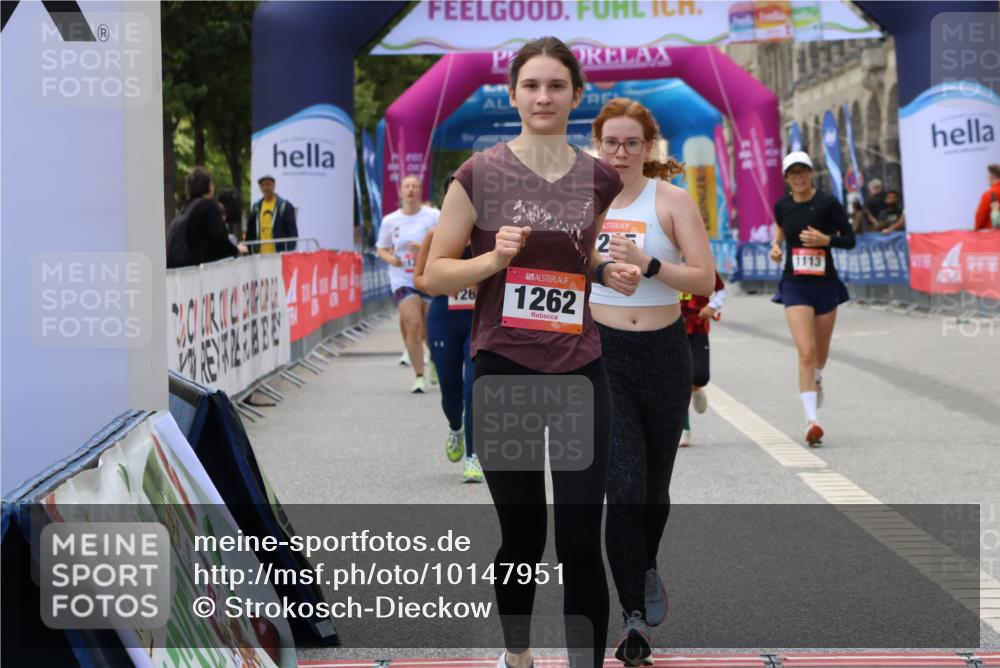 06.09.2026 - CURREX Alsterlauf Strokosch-Dieckow http://msf.ph/oto/10147951 06.09.2026 11:59:39 Ziel 1006, 1018, 1108, 1215, 1262, 1266 meine-sportfotos.de