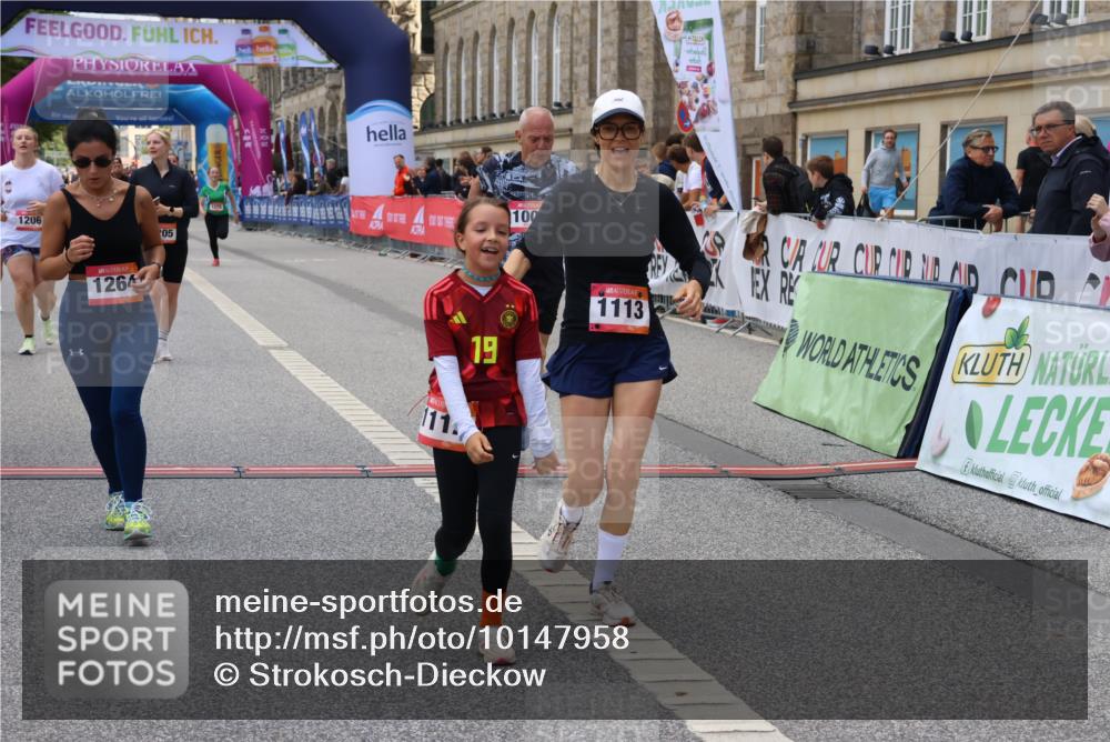 06.09.2026 - CURREX Alsterlauf Strokosch-Dieckow http://msf.ph/oto/10147958 06.09.2026 11:59:43 Ziel 1006, 1205, 1206, 1215, 1262, 1266, 1275, 8139 meine-sportfotos.de