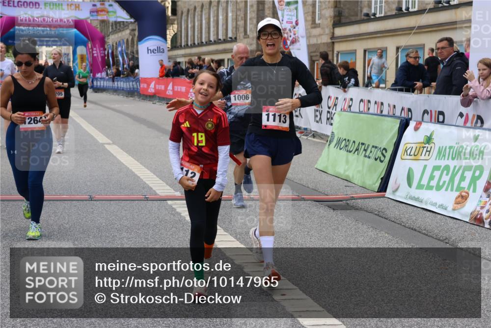 06.09.2026 - CURREX Alsterlauf Strokosch-Dieckow http://msf.ph/oto/10147965 06.09.2026 11:59:43 Ziel 1006, 1205, 1206, 1215, 1262, 1266, 1275, 8139 meine-sportfotos.de