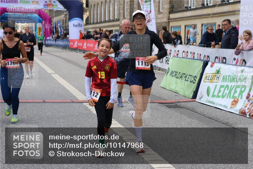06.09.2026 - CURREX Alsterlauf Strokosch-Dieckow http://msf.ph/oto/10147968 06.09.2026 11:59:44 Ziel 1006, 1120, 1205, 1206, 1215, 1262, 1266, 1275, 8139 meine-sportfotos.de