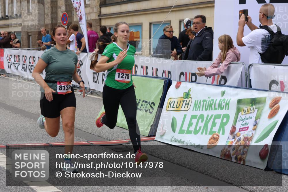 06.09.2026 - CURREX Alsterlauf Strokosch-Dieckow http://msf.ph/oto/10147978 06.09.2026 11:59:48 Ziel 1006, 1098, 1120, 1124, 1192, 1205, 1206, 1275, 1323, 8139 meine-sportfotos.de