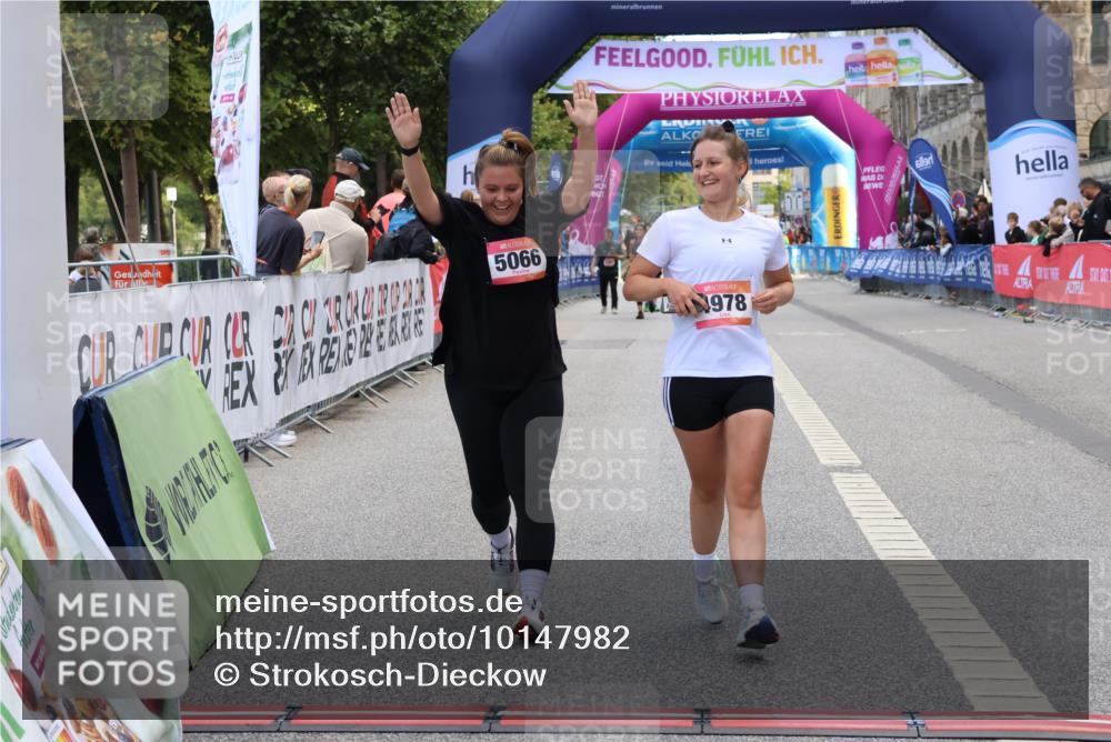 06.09.2026 - CURREX Alsterlauf Strokosch-Dieckow http://msf.ph/oto/10147982 06.09.2026 10:27:05 Ziel 4484, 4489, 4978, 5066, 5155, 5156 meine-sportfotos.de