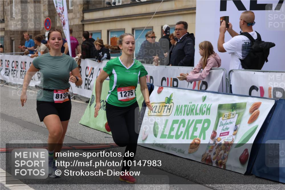 06.09.2026 - CURREX Alsterlauf Strokosch-Dieckow http://msf.ph/oto/10147983 06.09.2026 11:59:48 Ziel 1006, 1098, 1120, 1124, 1192, 1205, 1206, 1275, 1323, 8139 meine-sportfotos.de