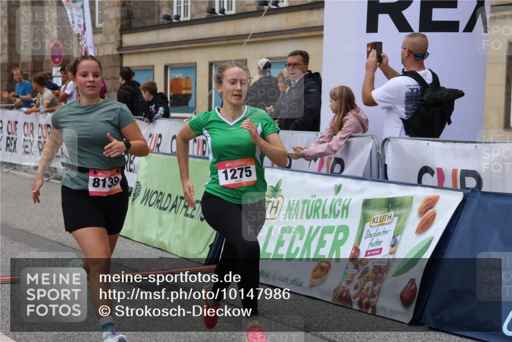 06.09.2026 - CURREX Alsterlauf Strokosch-Dieckow http://msf.ph/oto/10147986 06.09.2026 11:59:49 Ziel 1006, 1098, 1120, 1124, 1192, 1205, 1206, 1275, 1323, 8139 meine-sportfotos.de