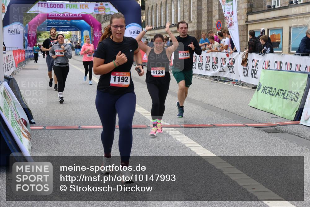 06.09.2026 - CURREX Alsterlauf Strokosch-Dieckow http://msf.ph/oto/10147993 06.09.2026 11:59:53 Ziel 1076, 1098, 1120, 1124, 1192, 1205, 1206, 1223, 1247, 1275, 1323, 1340, 8139 meine-sportfotos.de