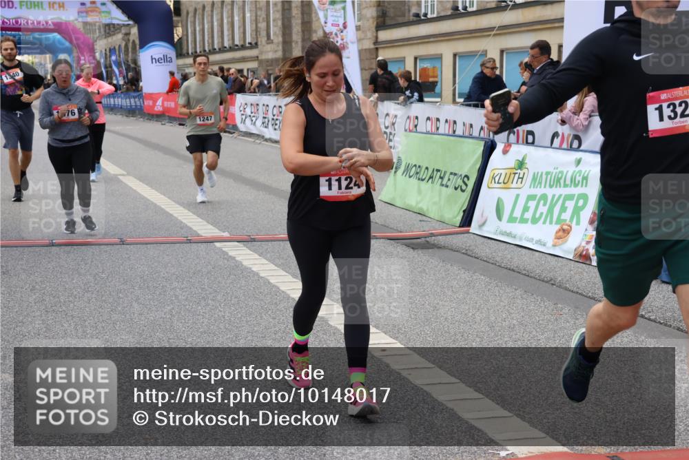 06.09.2026 - CURREX Alsterlauf Strokosch-Dieckow http://msf.ph/oto/10148017 06.09.2026 11:59:55 Ziel 1076, 1098, 1120, 1124, 1192, 1223, 1247, 1275, 1323, 1340, 8139 meine-sportfotos.de