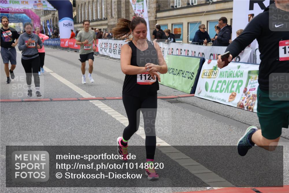 06.09.2026 - CURREX Alsterlauf Strokosch-Dieckow http://msf.ph/oto/10148020 06.09.2026 11:59:55 Ziel 1076, 1098, 1120, 1124, 1192, 1223, 1247, 1275, 1323, 1340, 8139 meine-sportfotos.de