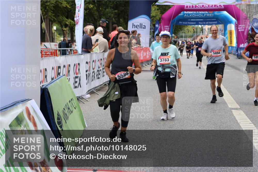 06.09.2026 - CURREX Alsterlauf Strokosch-Dieckow http://msf.ph/oto/10148025 06.09.2026 10:27:17 Ziel 2052, 3783, 5894, 5895 meine-sportfotos.de