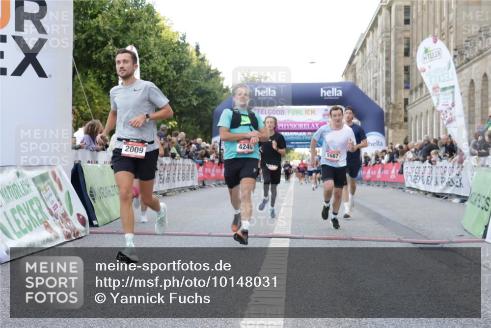 06.09.2026 - CURREX Alsterlauf Yannick Fuchs http://msf.ph/oto/10148031 06.09.2026 09:49:15 Ziel 2009, 2216, 3845, 3898, 4249, 5331, 5448, 5667, 5924, 6173, 6380, 6415, 8065 meine-sportfotos.de