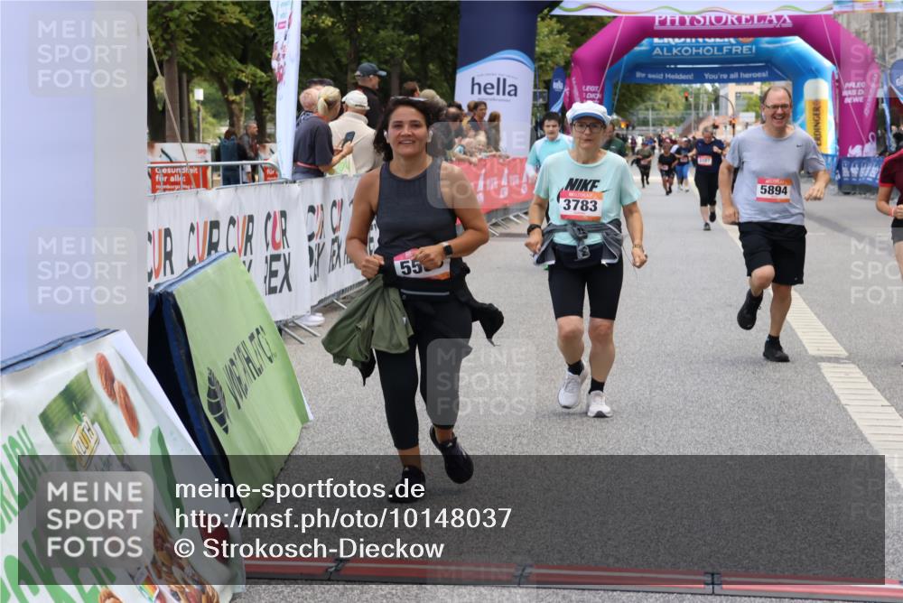 06.09.2026 - CURREX Alsterlauf Strokosch-Dieckow http://msf.ph/oto/10148037 06.09.2026 10:27:18 Ziel 2052, 3783, 5894, 5895 meine-sportfotos.de
