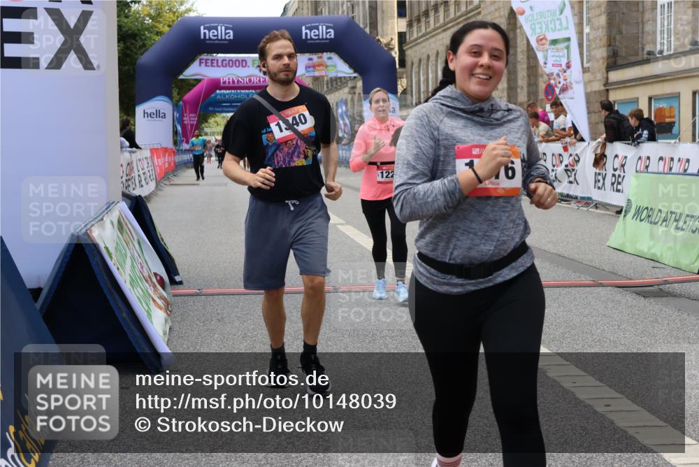 06.09.2026 - CURREX Alsterlauf Strokosch-Dieckow http://msf.ph/oto/10148039 06.09.2026 11:59:58 Ziel 1076, 1124, 1192, 1223, 1247, 1323, 1340 meine-sportfotos.de