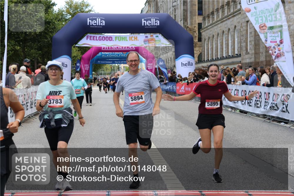 06.09.2026 - CURREX Alsterlauf Strokosch-Dieckow http://msf.ph/oto/10148048 06.09.2026 10:27:19 Ziel 2052, 3783, 5894, 5895 meine-sportfotos.de