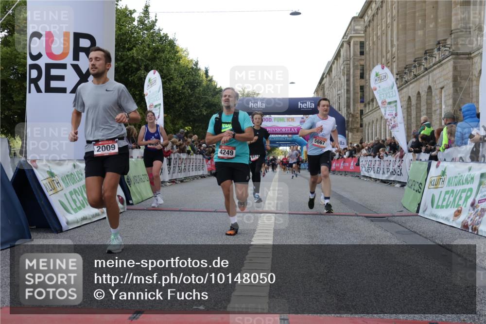 06.09.2026 - CURREX Alsterlauf Yannick Fuchs http://msf.ph/oto/10148050 06.09.2026 09:49:16 Ziel 2009, 2216, 3383, 3845, 3898, 4249, 5331, 5448, 5667, 5924, 6173, 6380, 6415, 8065 meine-sportfotos.de