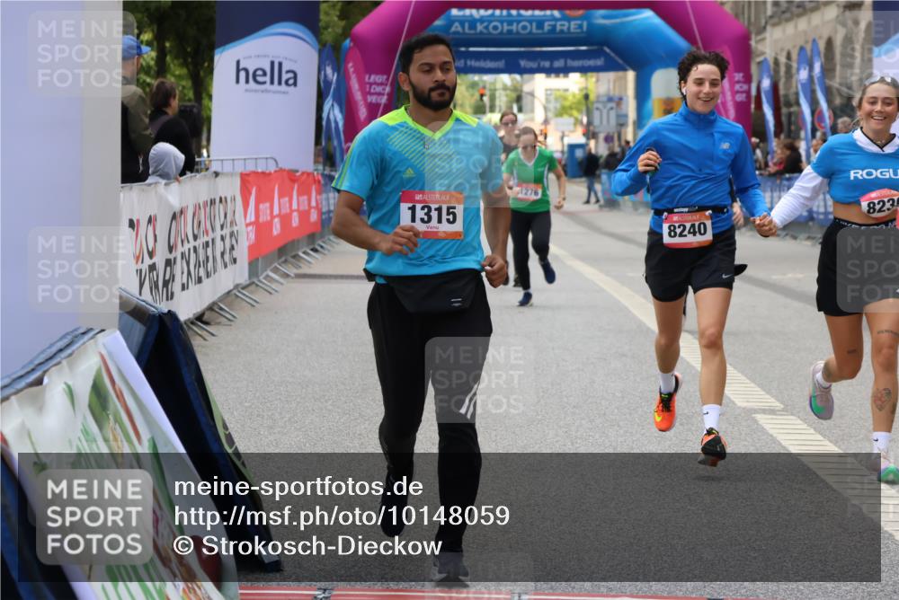 06.09.2026 - CURREX Alsterlauf Strokosch-Dieckow http://msf.ph/oto/10148059 06.09.2026 12:00:08 Ziel 1104, 1276, 1289, 1315, 8239, 8240 meine-sportfotos.de