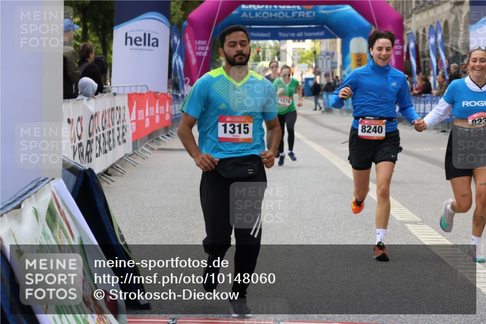 06.09.2026 - CURREX Alsterlauf Strokosch-Dieckow http://msf.ph/oto/10148060 06.09.2026 12:00:08 Ziel 1104, 1276, 1289, 1315, 8239, 8240 meine-sportfotos.de