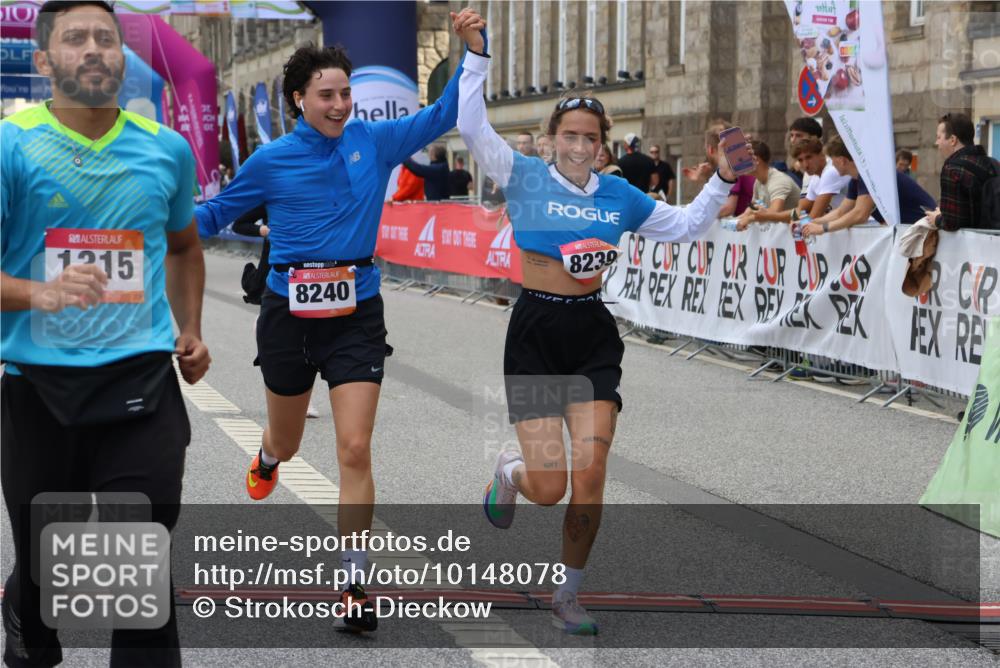 06.09.2026 - CURREX Alsterlauf Strokosch-Dieckow http://msf.ph/oto/10148078 06.09.2026 12:00:10 Ziel 1104, 1276, 1289, 1315, 1322, 8239, 8240 meine-sportfotos.de