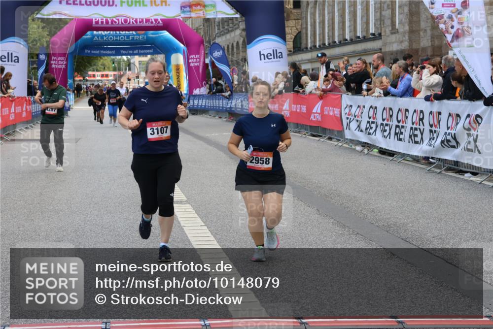 06.09.2026 - CURREX Alsterlauf Strokosch-Dieckow http://msf.ph/oto/10148079 06.09.2026 10:27:28 Ziel 3043 meine-sportfotos.de