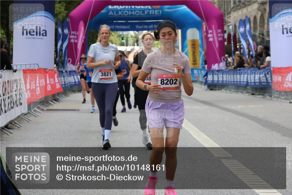 06.09.2026 - CURREX Alsterlauf Strokosch-Dieckow http://msf.ph/oto/10148161 06.09.2026 12:00:33 Ziel 1238, 1325, 1332, 3821, 3822, 8202 meine-sportfotos.de