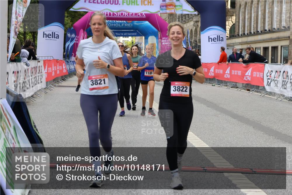 06.09.2026 - CURREX Alsterlauf Strokosch-Dieckow http://msf.ph/oto/10148171 06.09.2026 12:00:38 Ziel 1061, 1185, 1222, 1231, 1260, 1272, 3821, 3822, 8202 meine-sportfotos.de