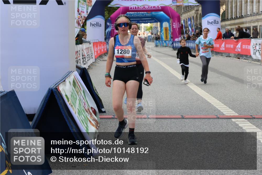 06.09.2026 - CURREX Alsterlauf Strokosch-Dieckow http://msf.ph/oto/10148192 06.09.2026 12:00:47 Ziel 1013, 1097, 1185, 1222, 1231, 1260, 1272, 1280 meine-sportfotos.de