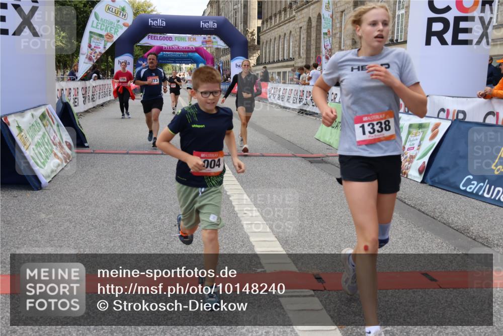 06.09.2026 - CURREX Alsterlauf Strokosch-Dieckow http://msf.ph/oto/10148240 06.09.2026 12:01:08 Ziel 1170, 1177, 1270, 1273, 1338, 3755, 4802, 8018 meine-sportfotos.de