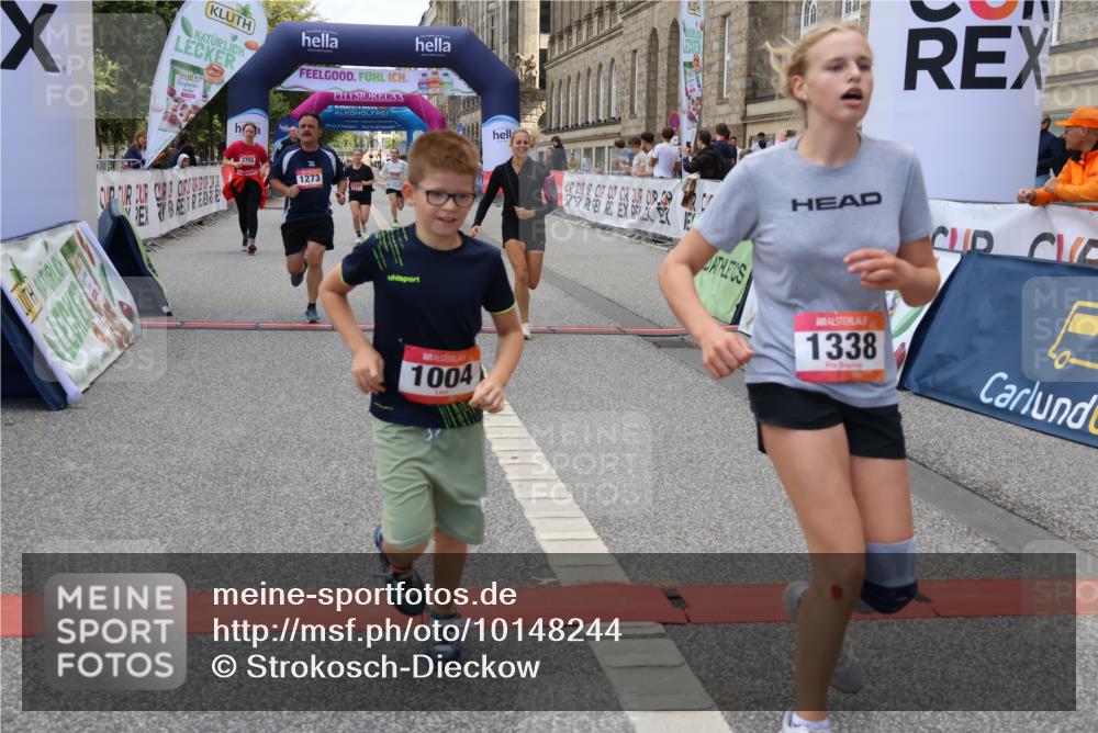 06.09.2026 - CURREX Alsterlauf Strokosch-Dieckow http://msf.ph/oto/10148244 06.09.2026 12:01:08 Ziel 1170, 1177, 1270, 1273, 1338, 3755, 4802, 8018 meine-sportfotos.de
