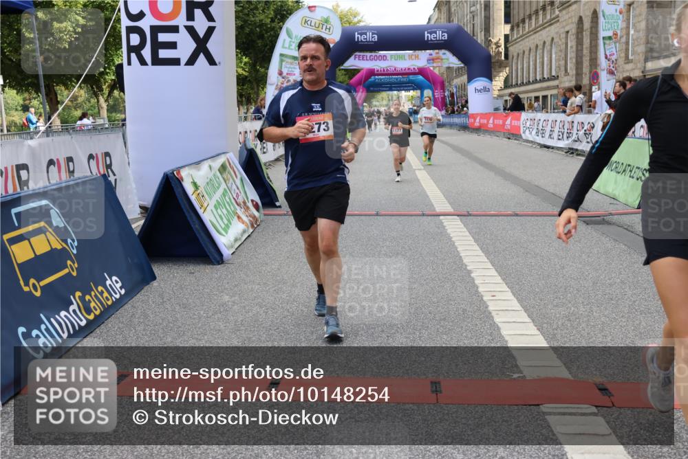06.09.2026 - CURREX Alsterlauf Strokosch-Dieckow http://msf.ph/oto/10148254 06.09.2026 12:01:10 Ziel 1170, 1177, 1273, 1338, 3755, 8018 meine-sportfotos.de