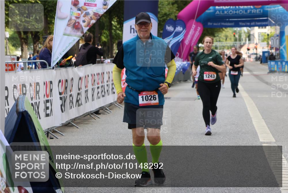 06.09.2026 - CURREX Alsterlauf Strokosch-Dieckow http://msf.ph/oto/10148292 06.09.2026 12:01:21 Ziel 1026, 1243 meine-sportfotos.de