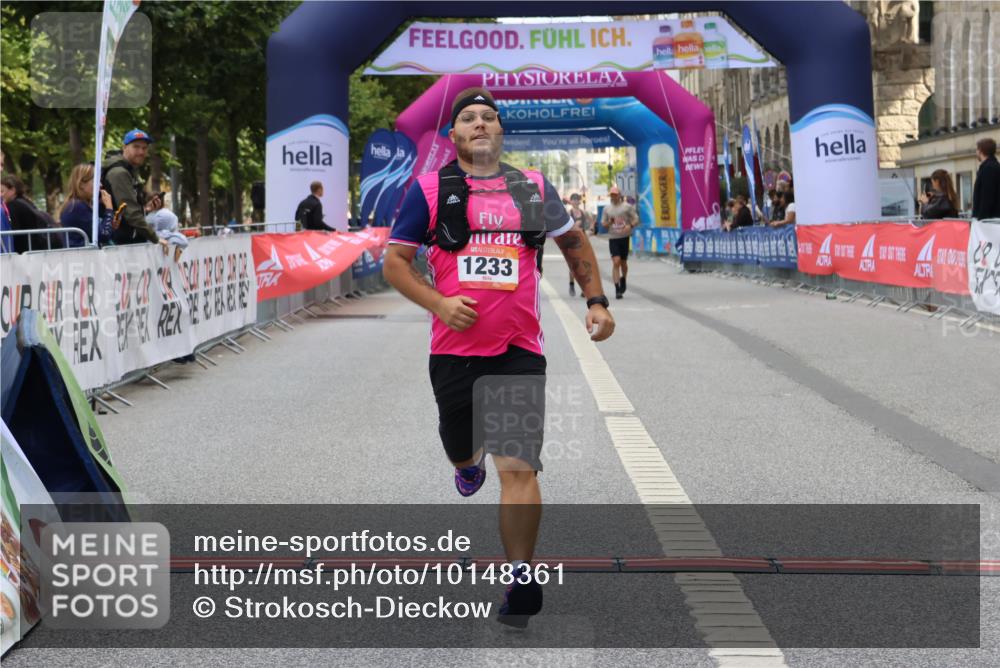 06.09.2026 - CURREX Alsterlauf Strokosch-Dieckow http://msf.ph/oto/10148361 06.09.2026 12:01:37 Ziel 1073, 1147, 1155, 1156, 1233, 1265 meine-sportfotos.de