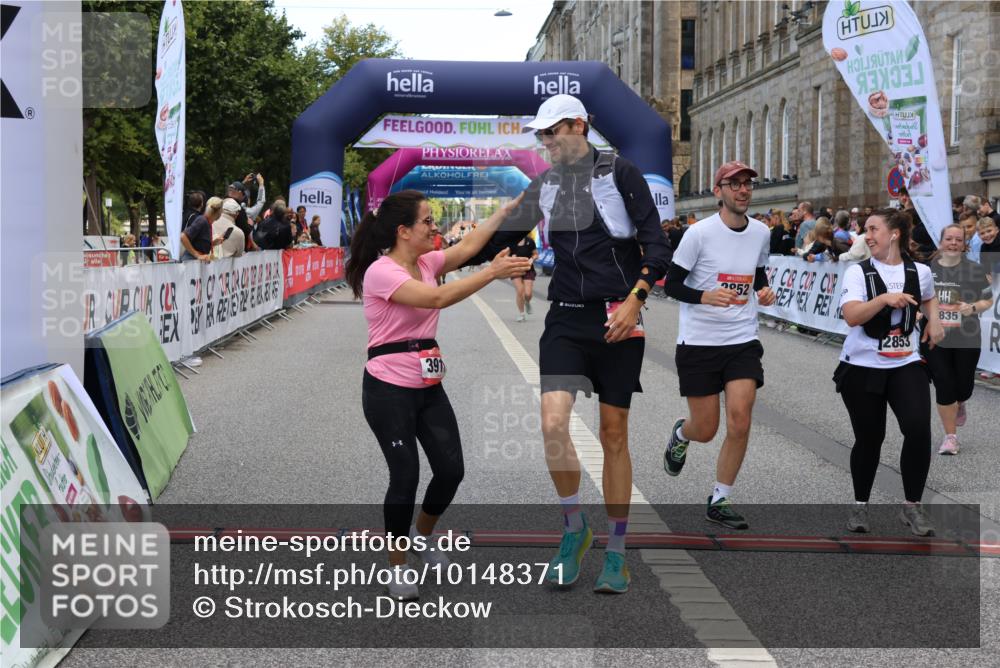 06.09.2026 - CURREX Alsterlauf Strokosch-Dieckow http://msf.ph/oto/10148371 06.09.2026 10:28:47 Ziel 2852, 2853, 3911, 4799, 4835, 5158, 5880 meine-sportfotos.de