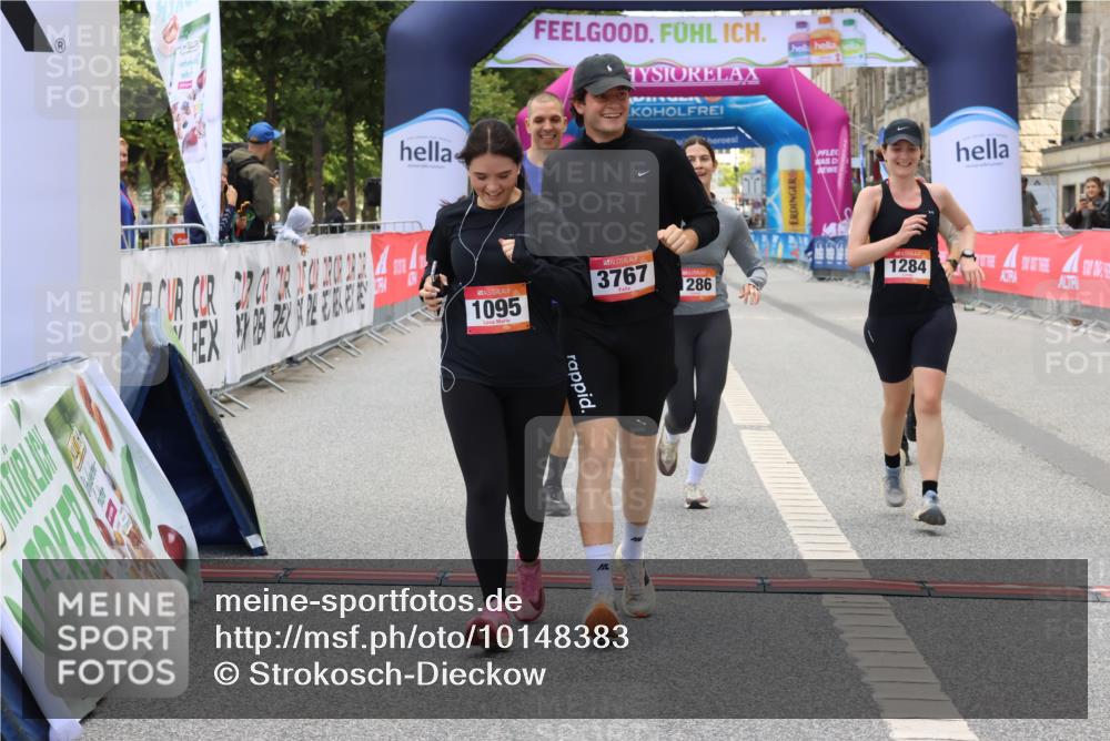 06.09.2026 - CURREX Alsterlauf Strokosch-Dieckow http://msf.ph/oto/10148383 06.09.2026 12:01:48 Ziel 1095, 1284, 1285, 1286, 1288, 8042 meine-sportfotos.de